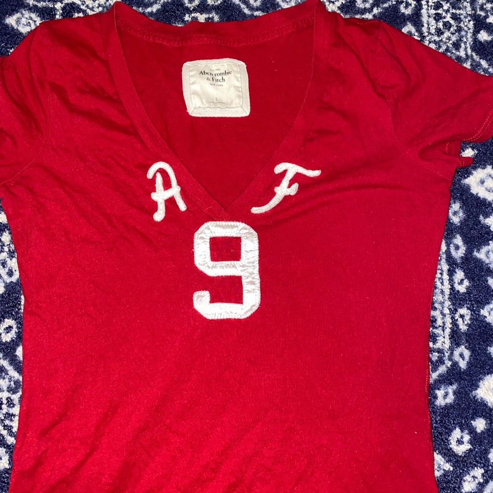Women’s Abercrombie V Neck